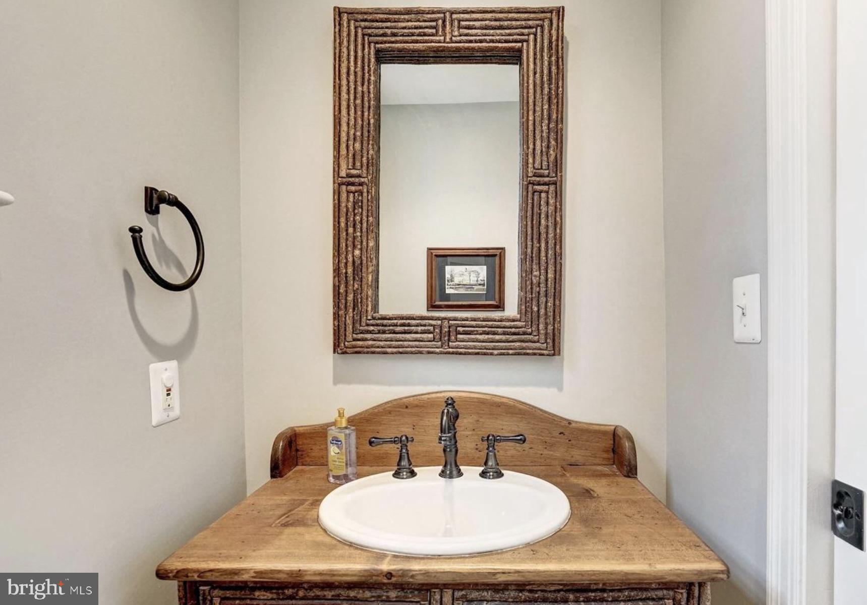 IVY HILL - Residential