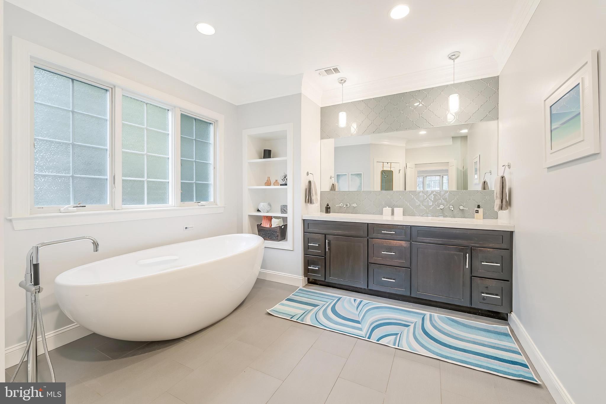 LONE OAK - Residential