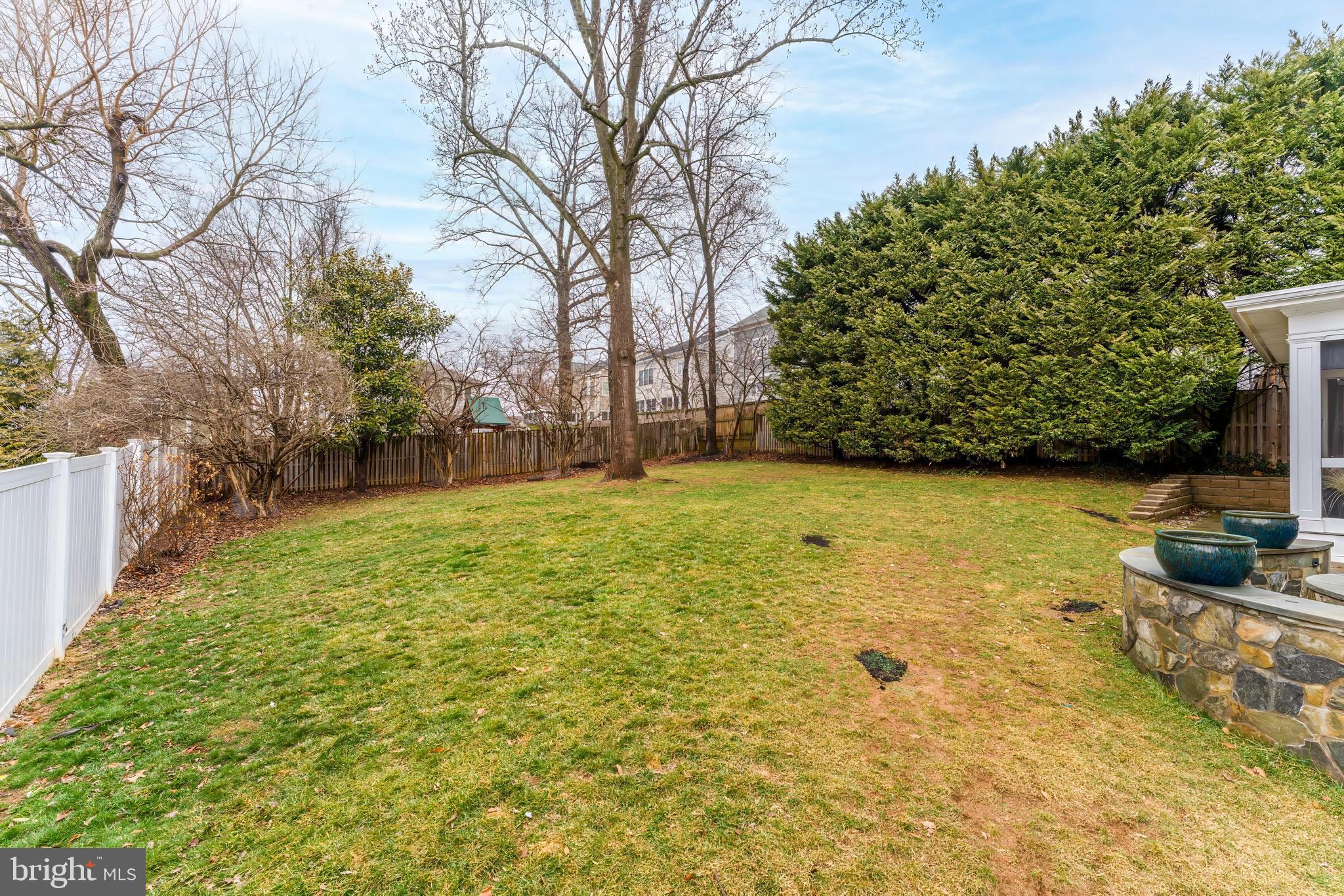 LONE OAK - Residential