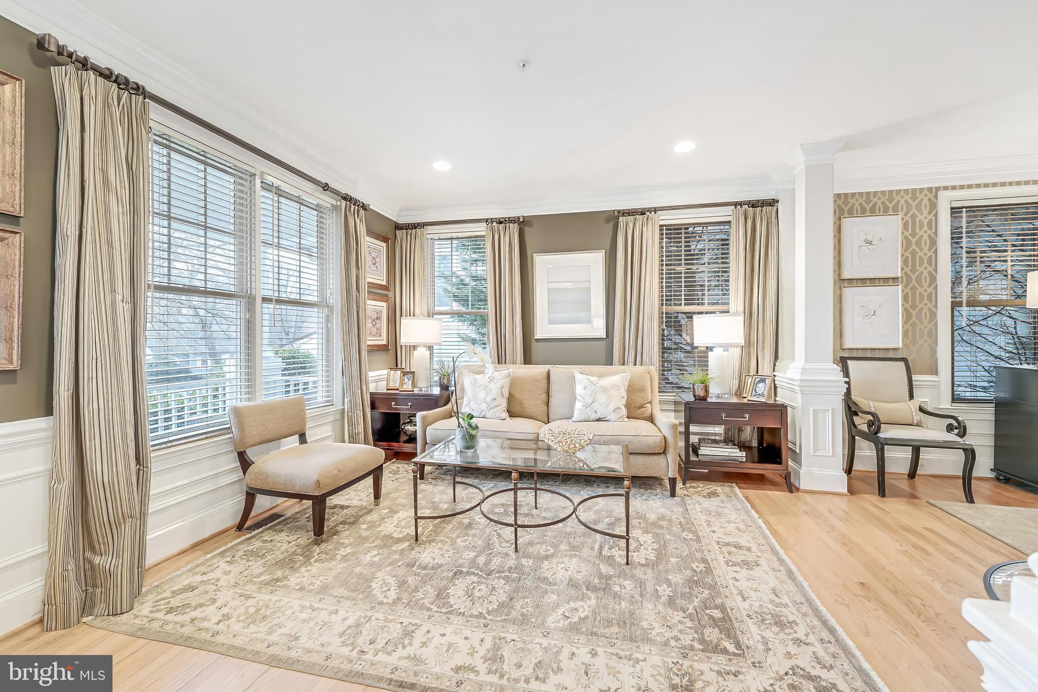 LONE OAK - Residential