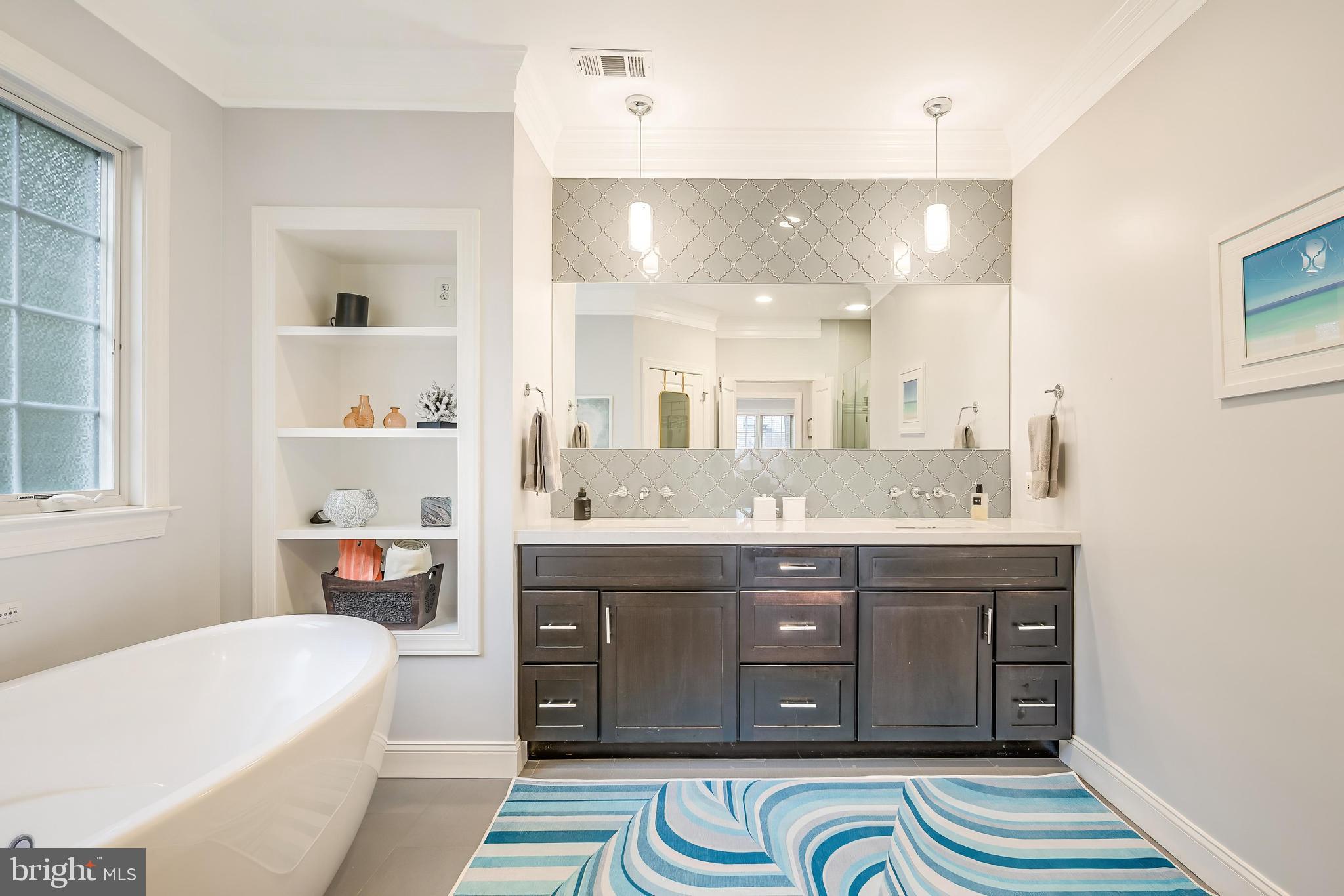 LONE OAK - Residential