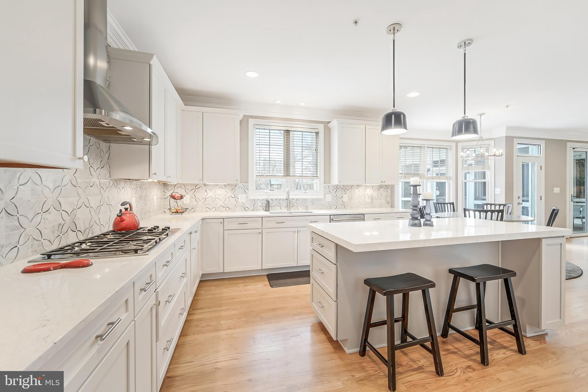 LONE OAK - Residential