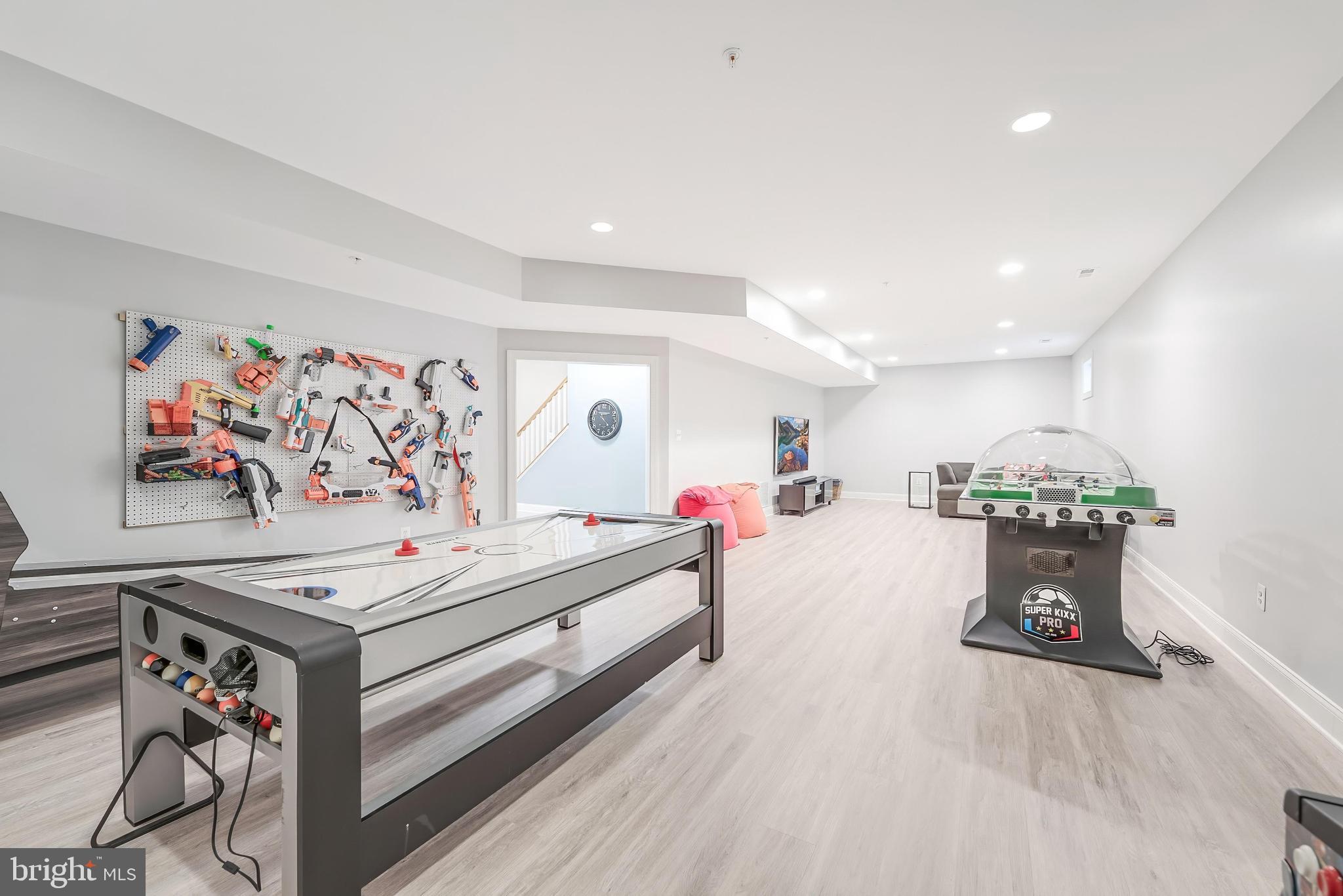 LONE OAK - Residential