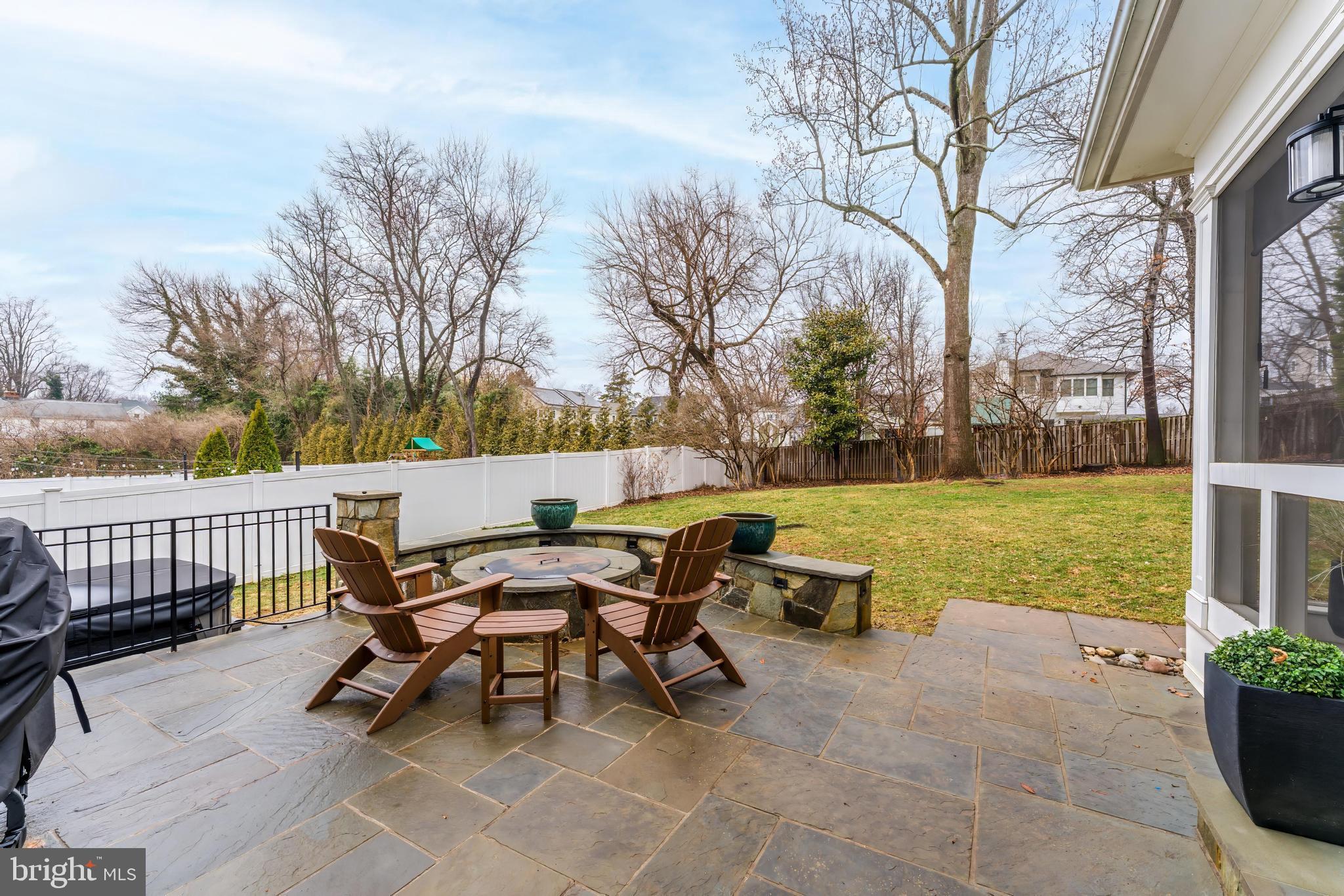 LONE OAK - Residential