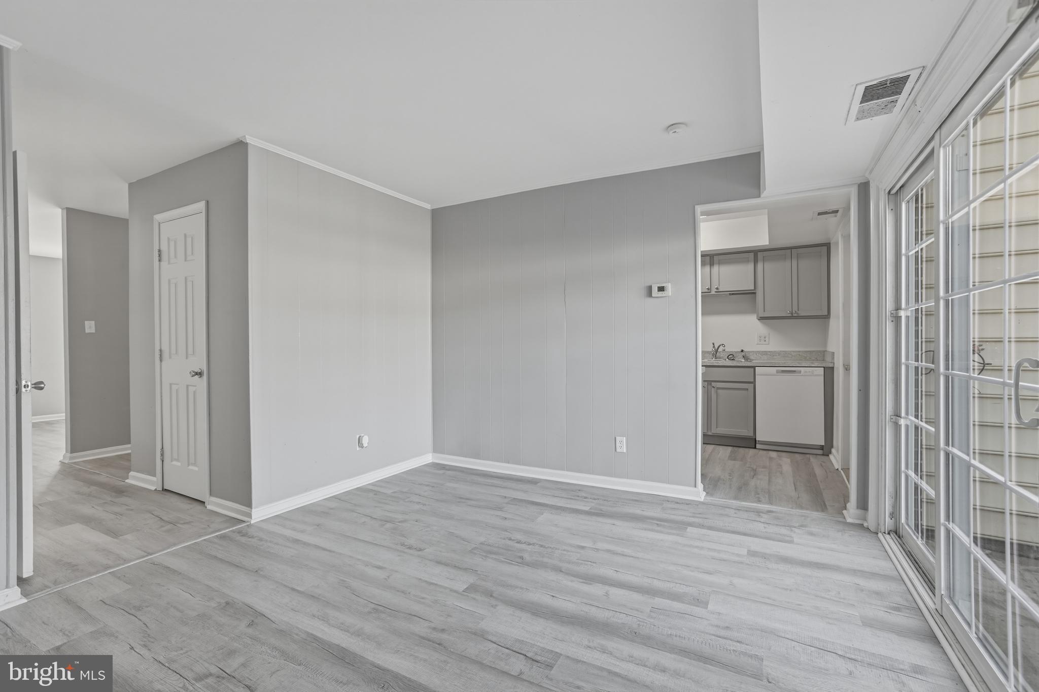 BERKELEY VILLAGE - Residential