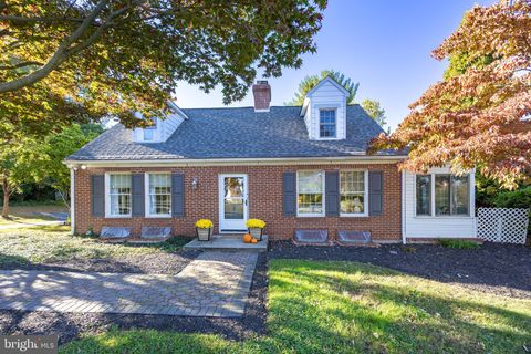 Photo of 120 Ferry Lane, PHOENIXVILLE, PA 19460 (MLS # PACT2111800)