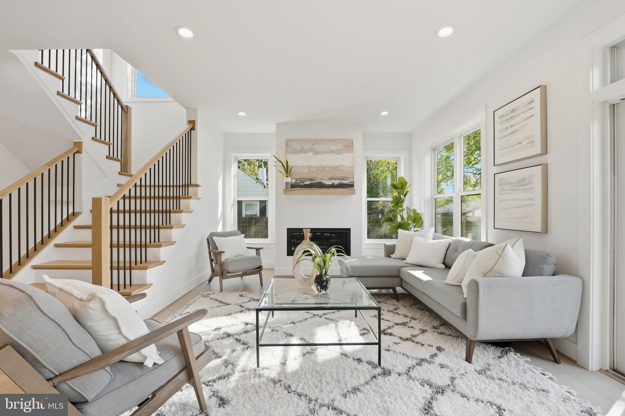 ANNALEE HEIGHTS - Residential