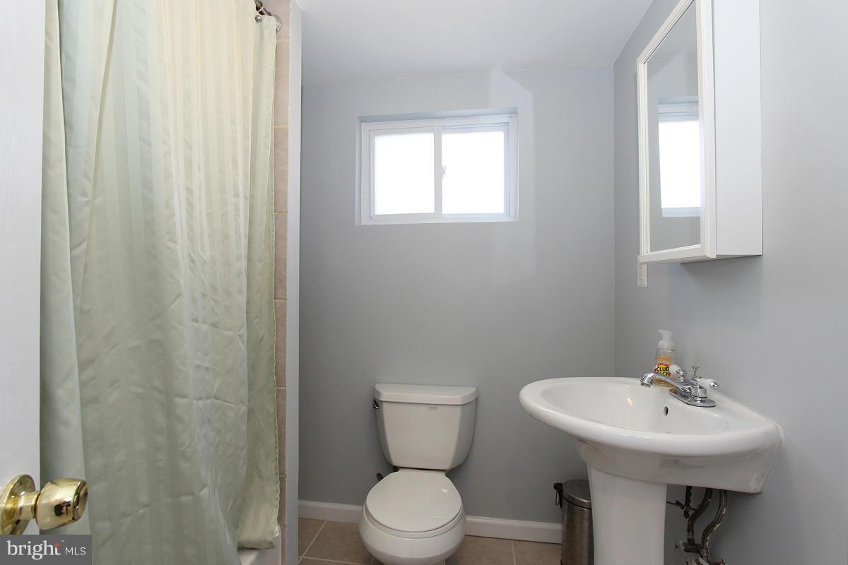 BURGUNDY KNOLLS - Residential