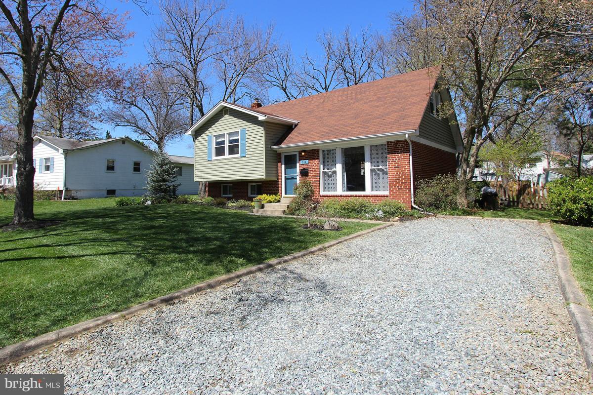 BURGUNDY KNOLLS - Residential