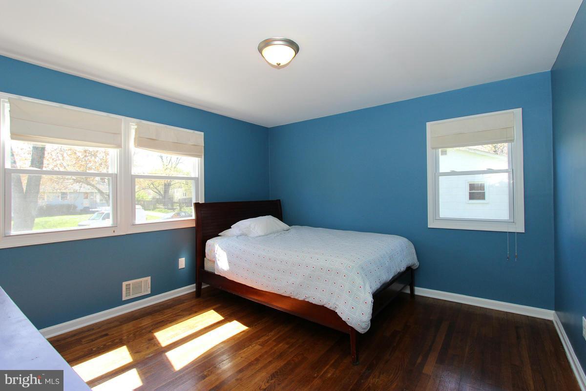 BURGUNDY KNOLLS - Residential