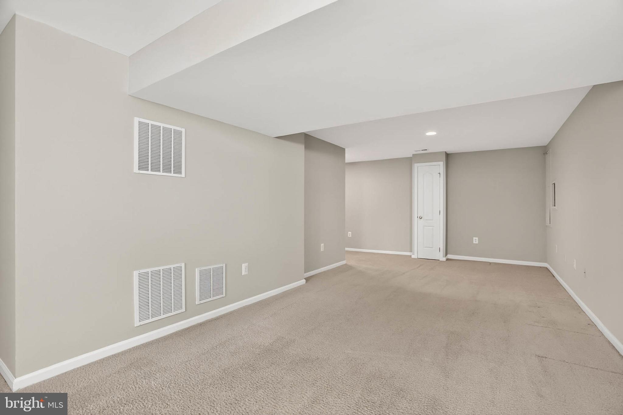 CLARKSVILLE HUNT - Residential