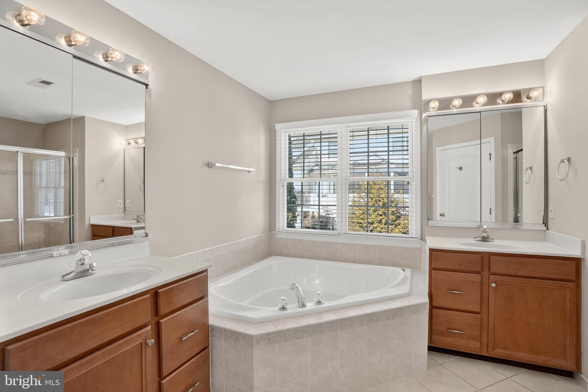 CLARKSVILLE HUNT - Residential