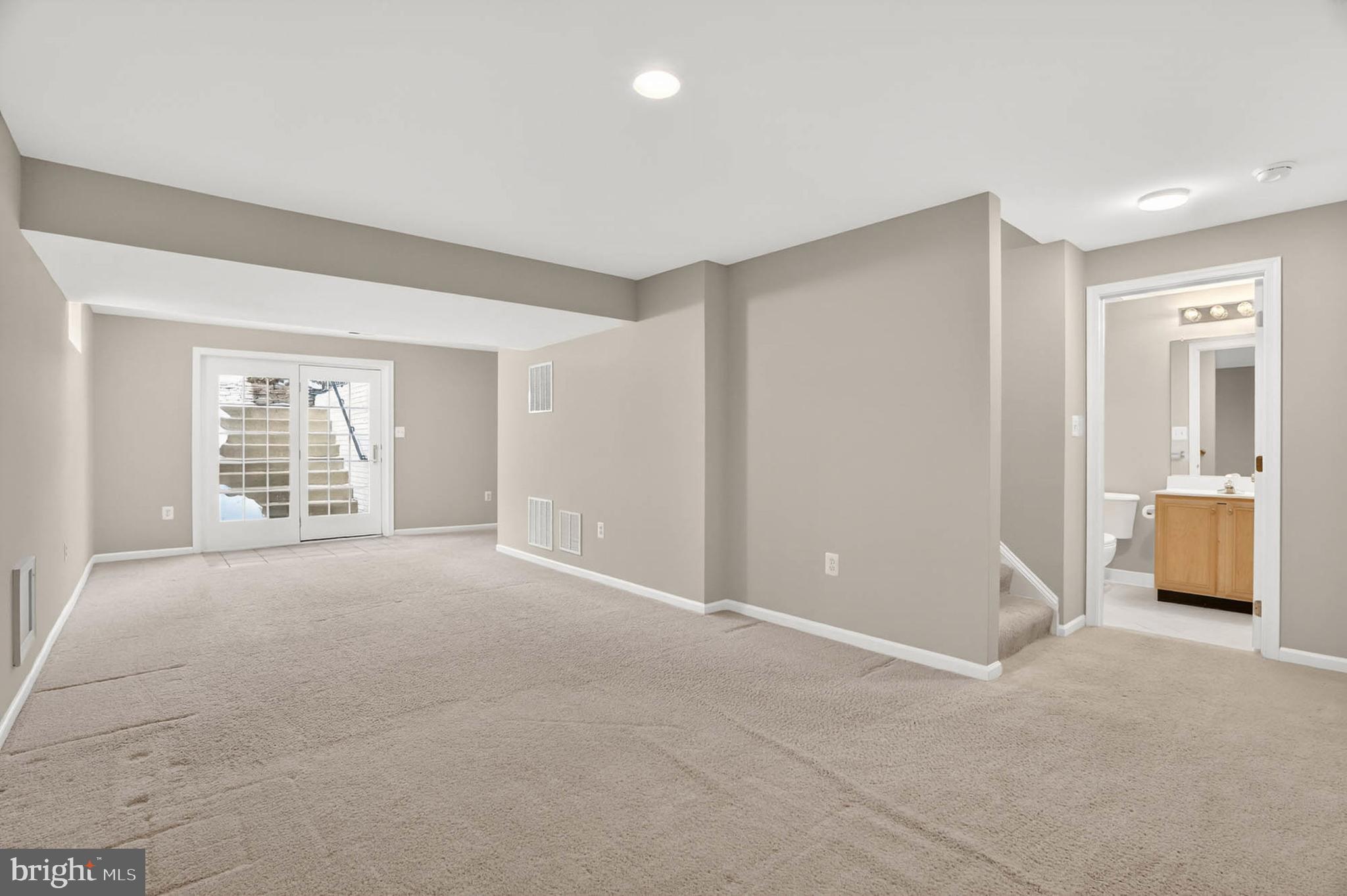 CLARKSVILLE HUNT - Residential