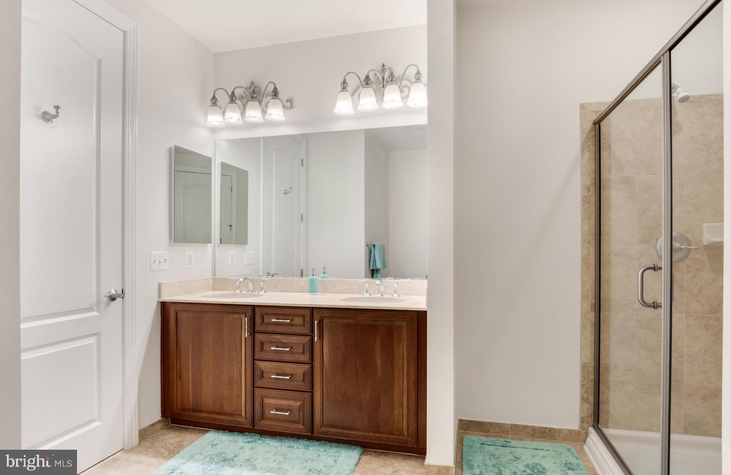 GRANDVIEW AT ANNAPOLIS TOWNE CENTRE - Residential