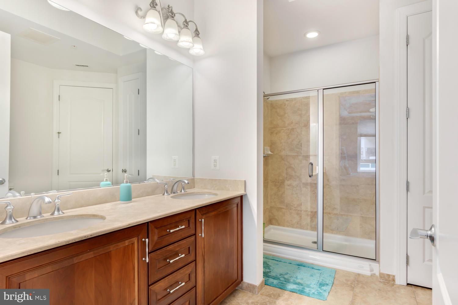 GRANDVIEW AT ANNAPOLIS TOWNE CENTRE - Residential