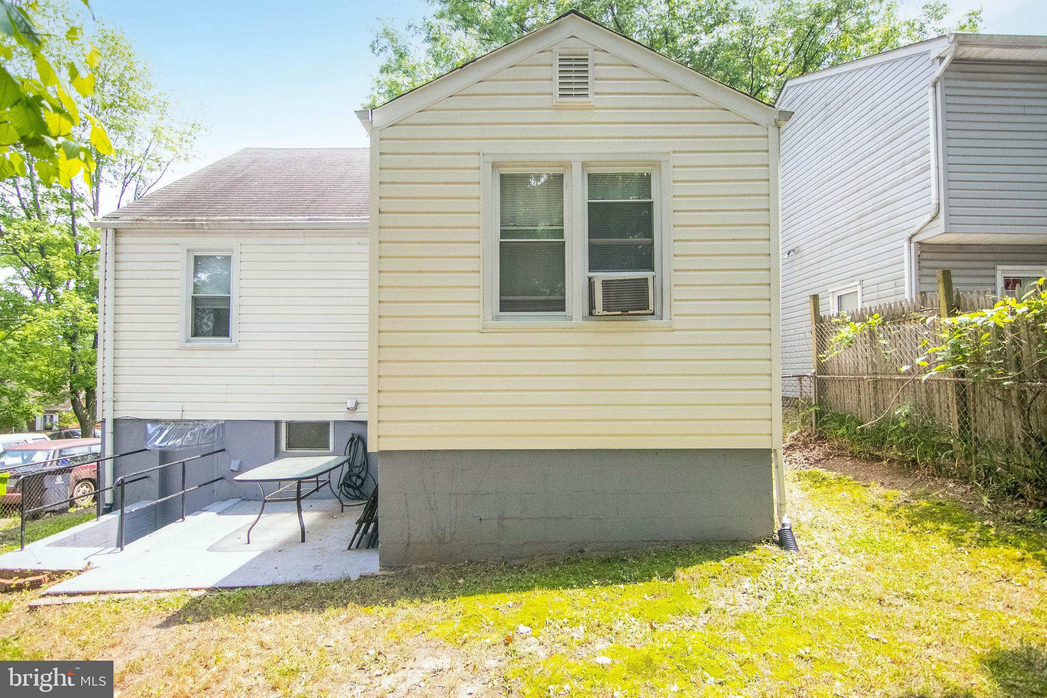 CAPITOL HEIGHTS - Residential