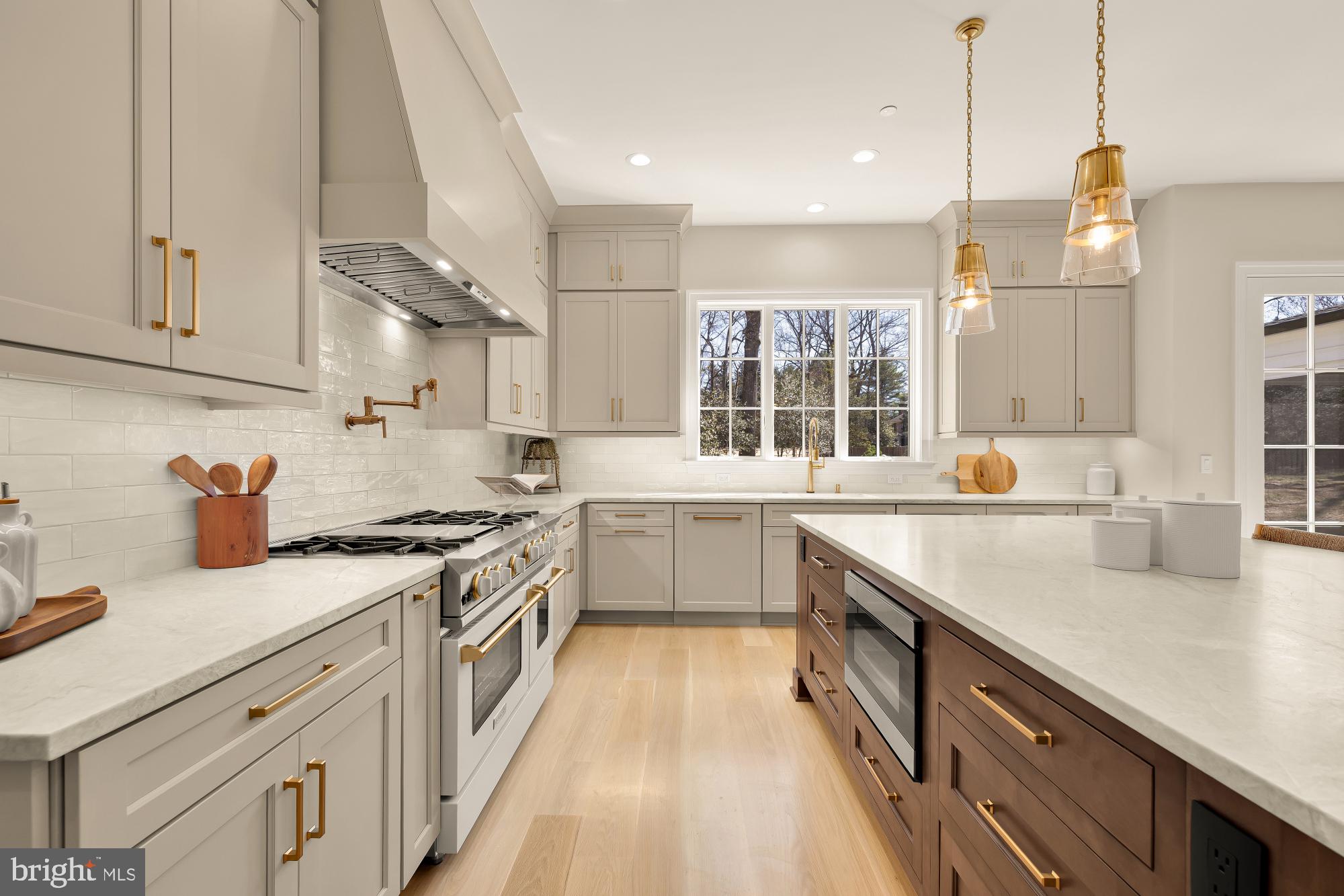 ARROWOOD - Residential