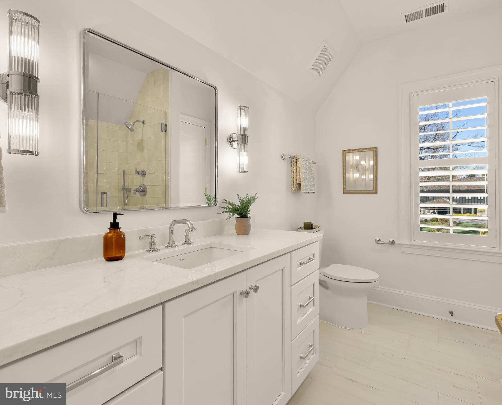 ARROWOOD - Residential