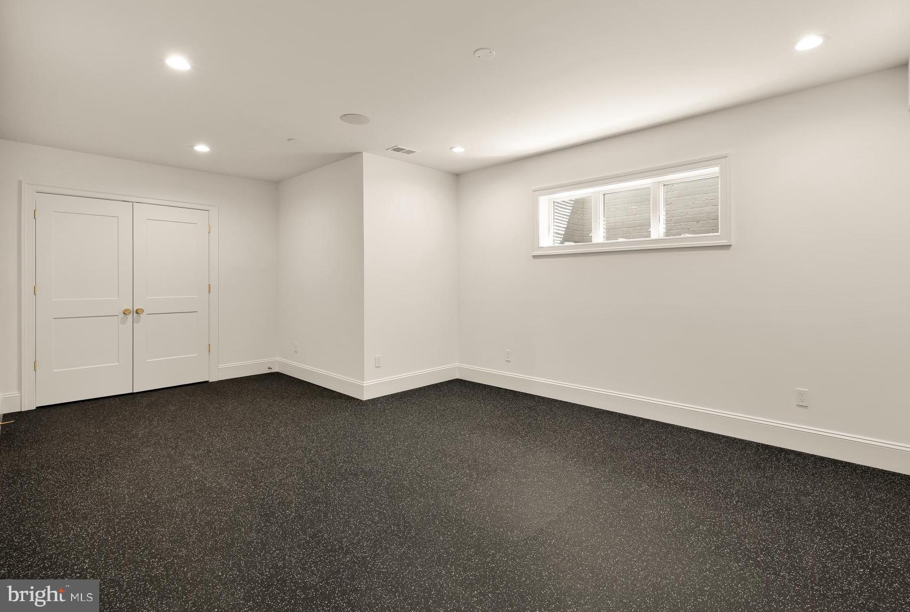 ARROWOOD - Residential