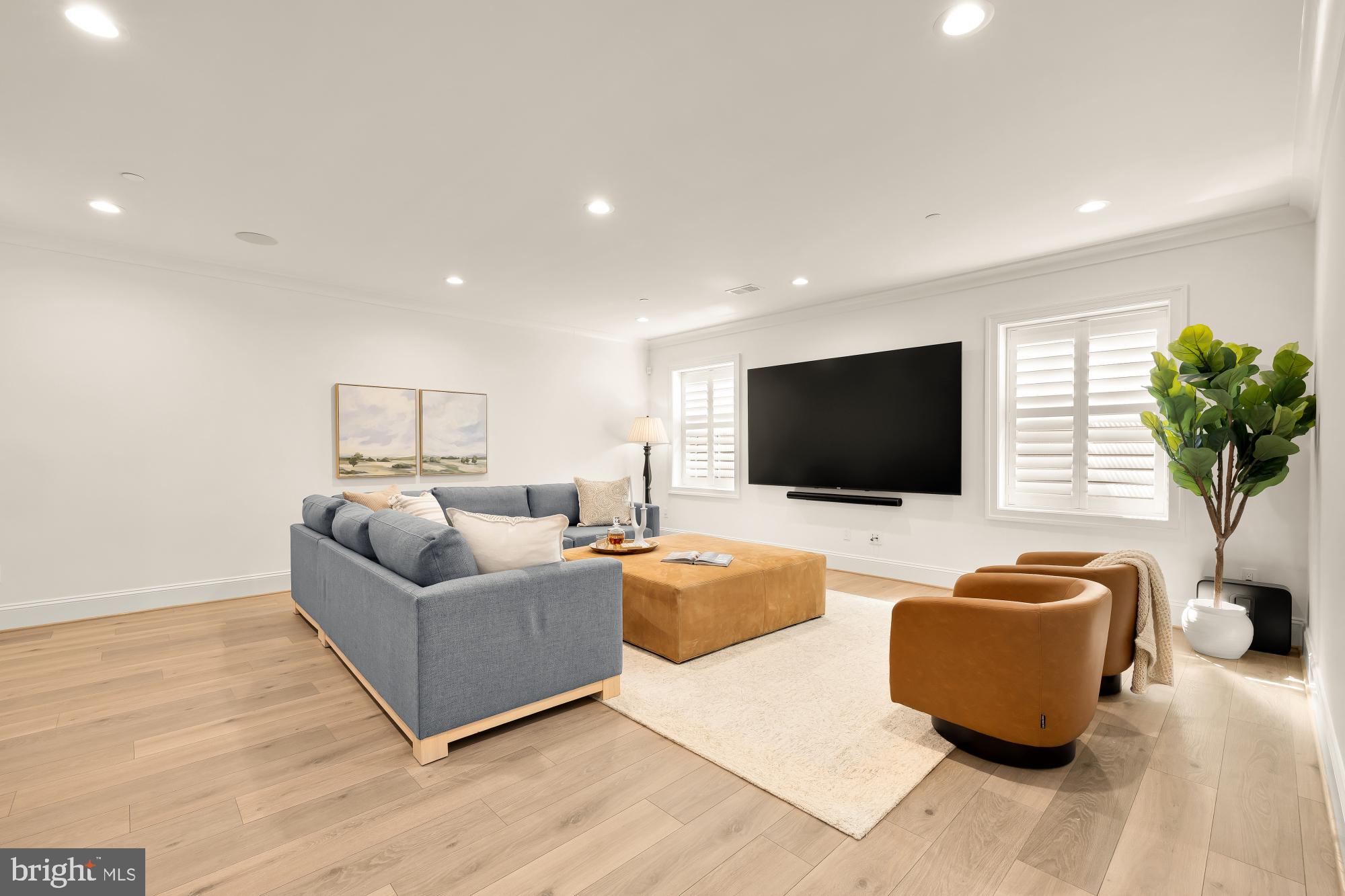 ARROWOOD - Residential