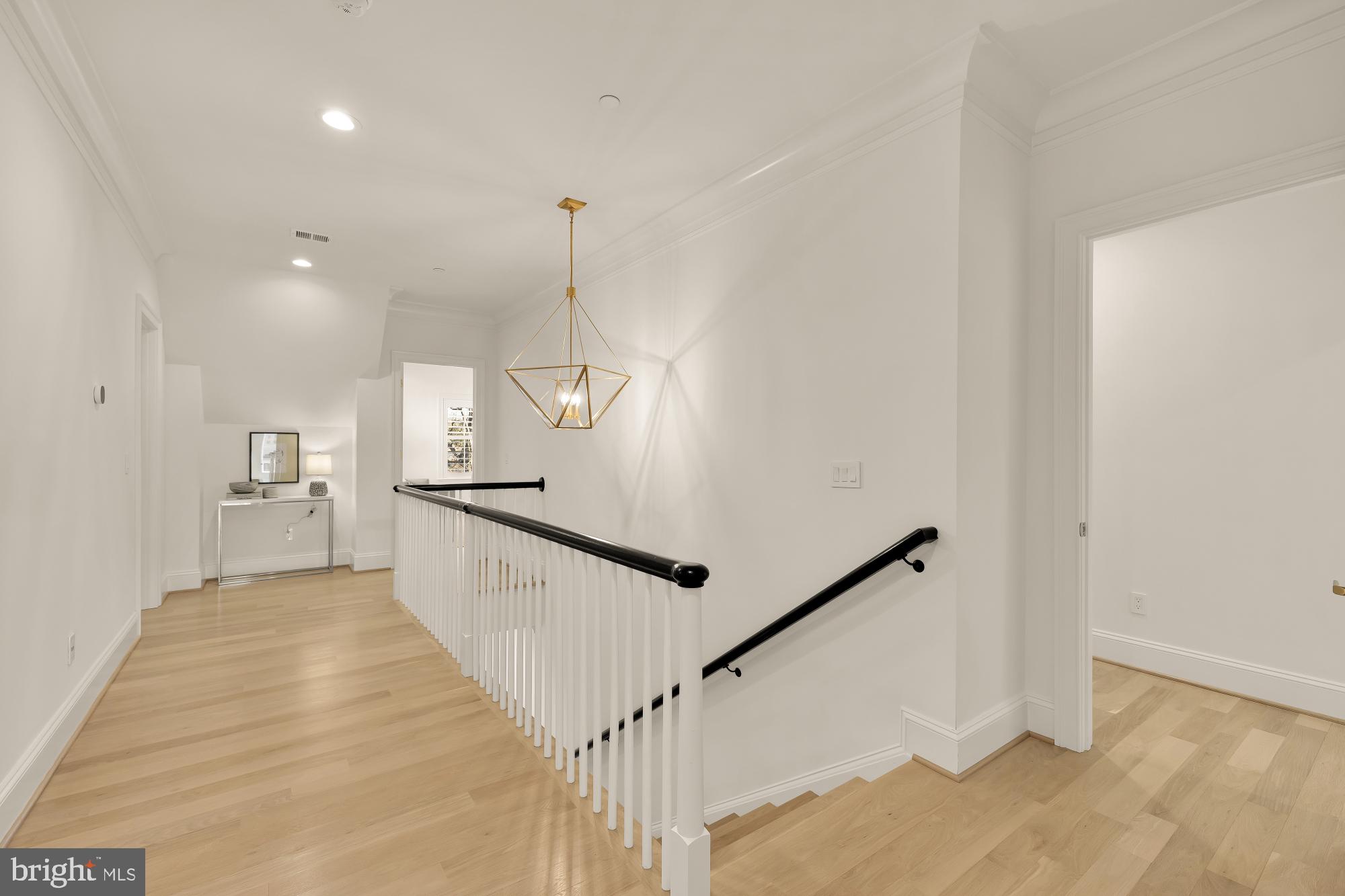 ARROWOOD - Residential