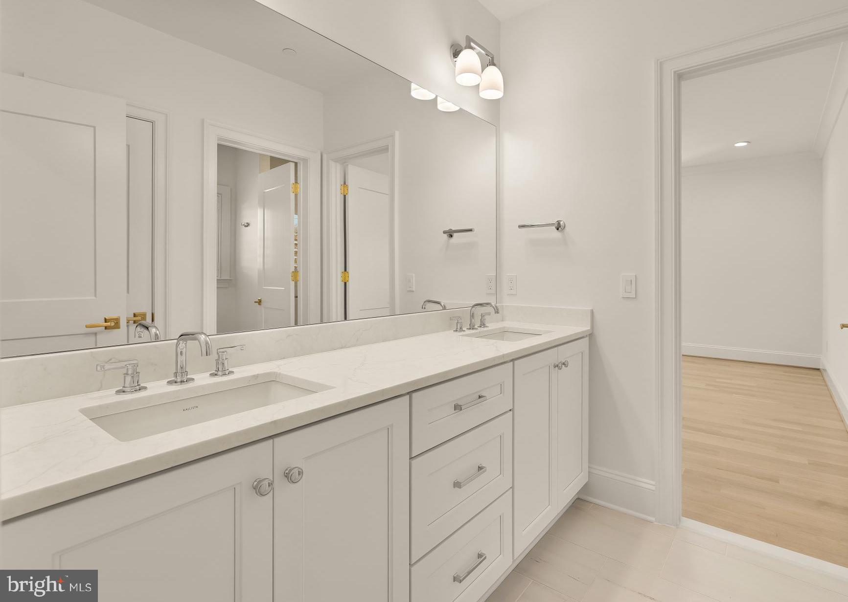 ARROWOOD - Residential