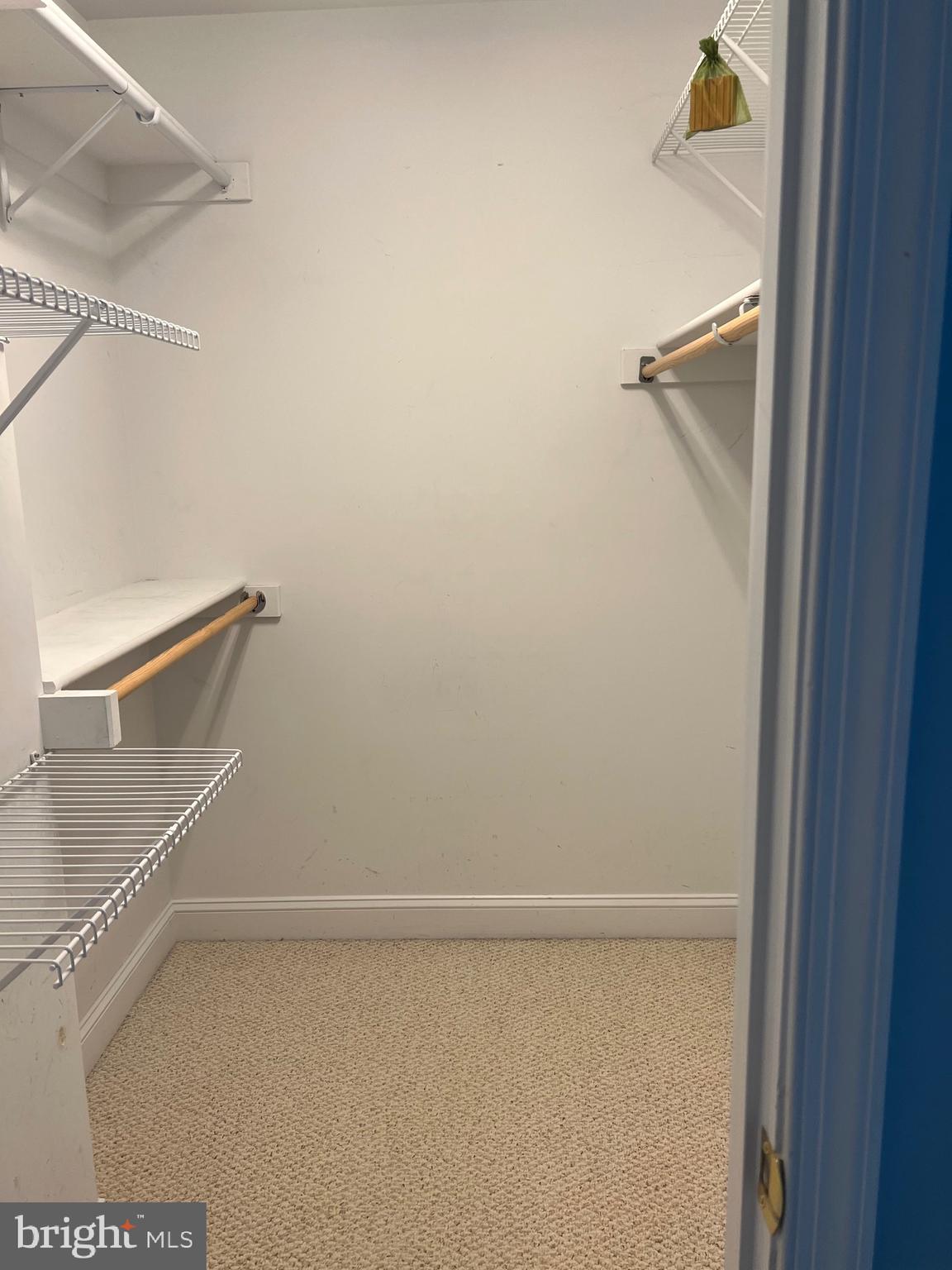 HAMMONDS MILL - Residential Lease