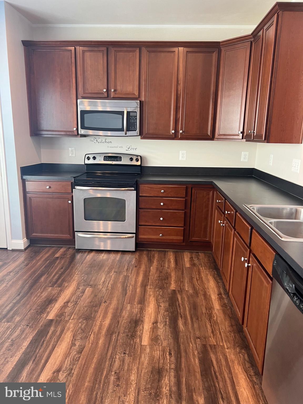 HAMMONDS MILL - Residential Lease