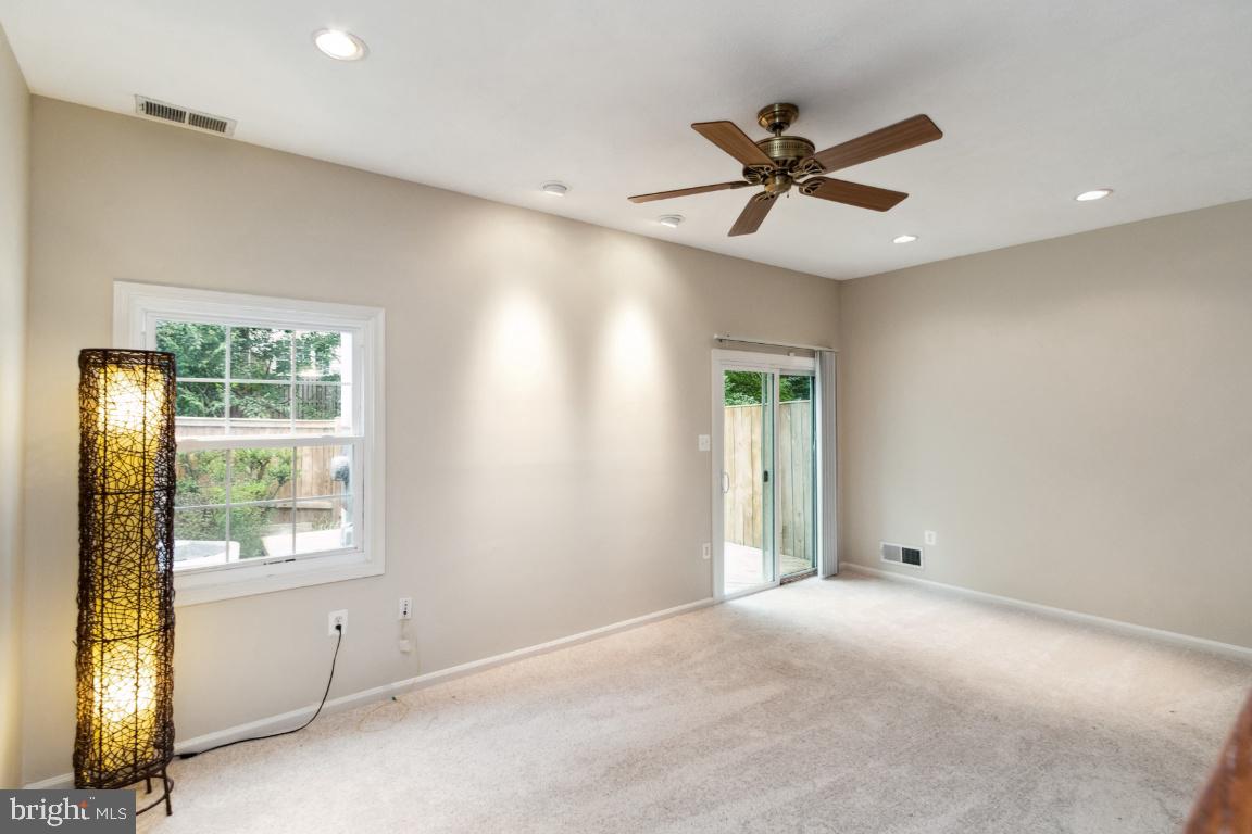 BLAKELEE - Residential