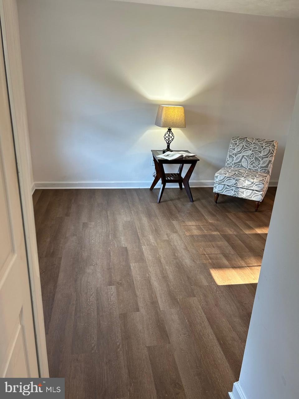 NEWINGTON STATION - Residential