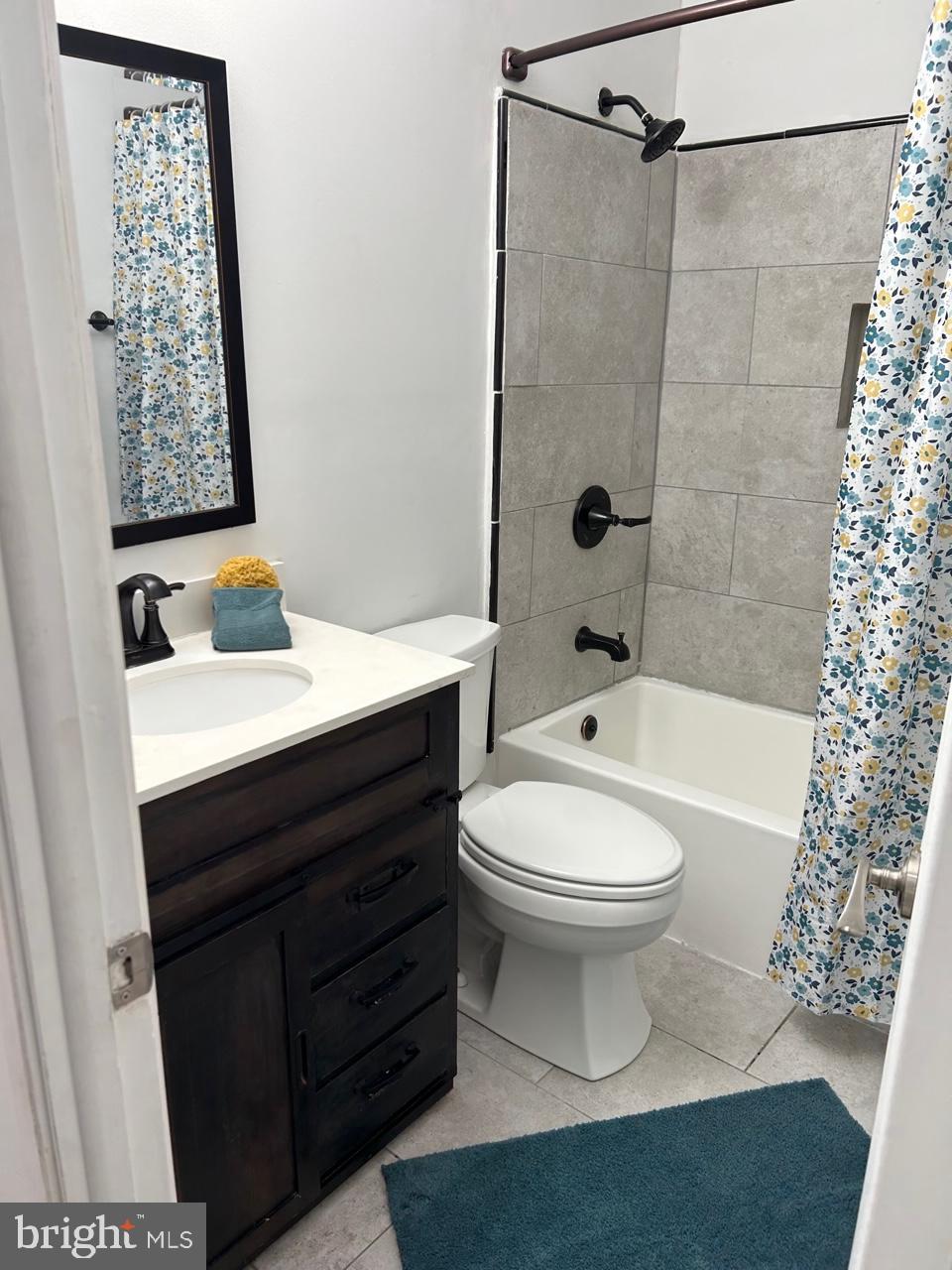 NEWINGTON STATION - Residential