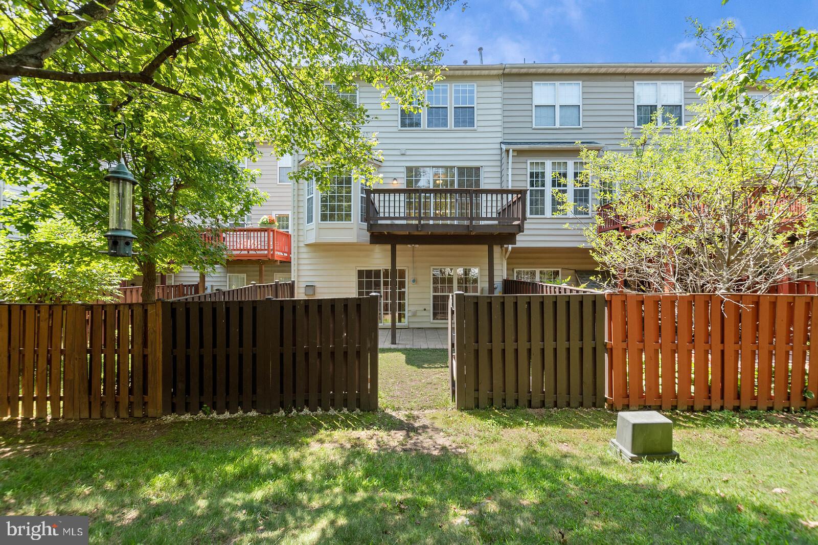 TOWNES AT MANCHESTER PARK - Residential