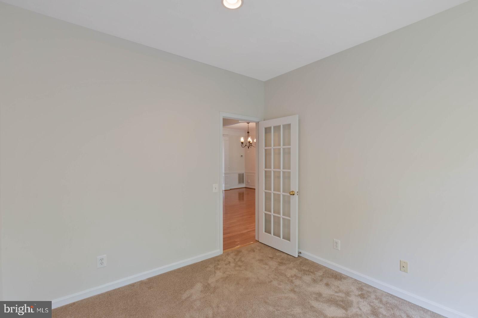 TOWNES AT MANCHESTER PARK - Residential