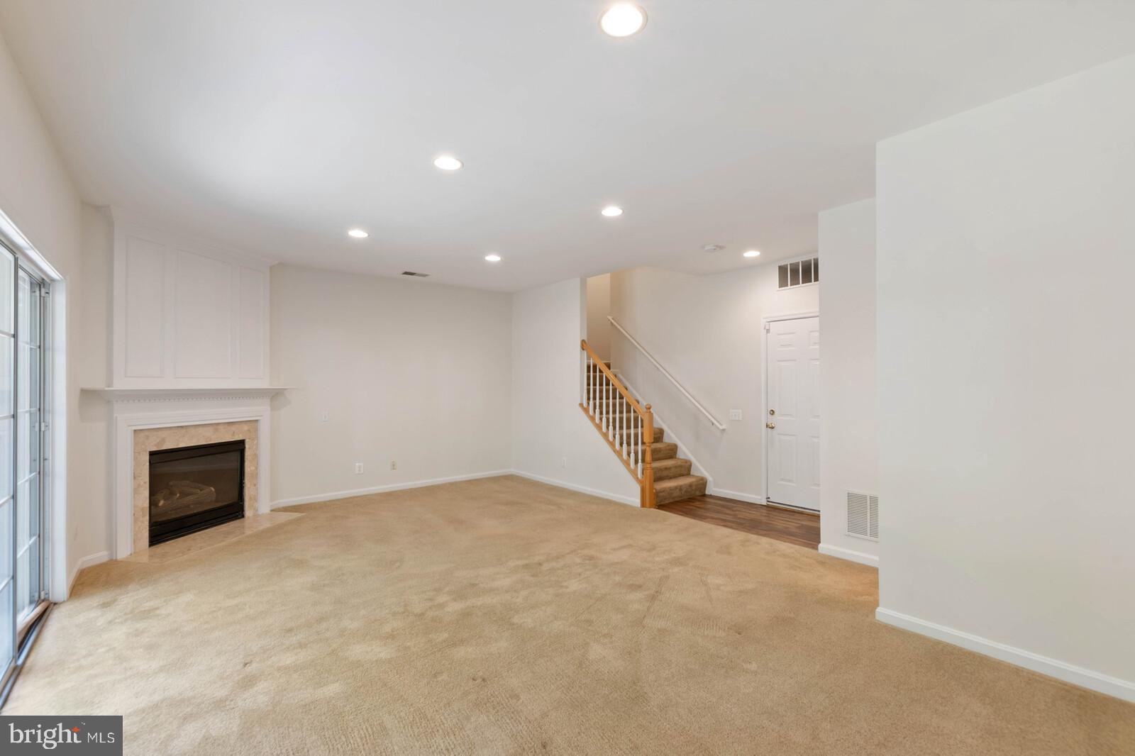 TOWNES AT MANCHESTER PARK - Residential