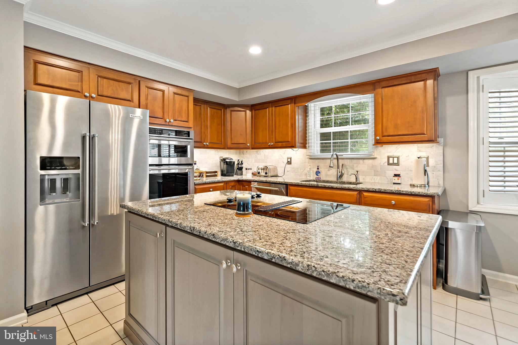 HICKORY TREE ESTS - Residential