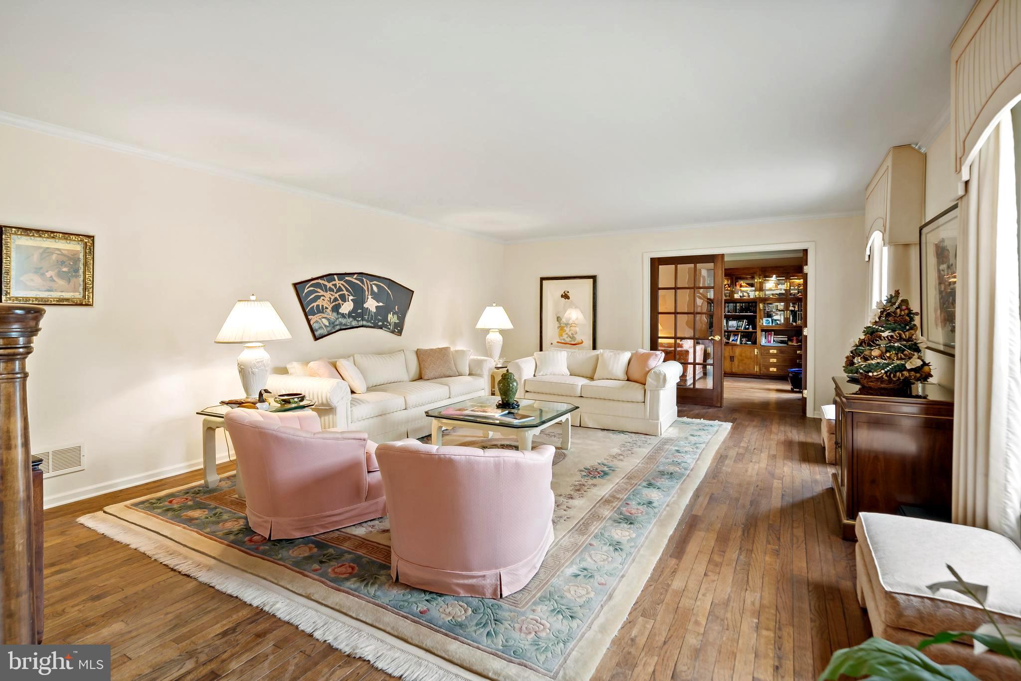 HICKORY TREE ESTS - Residential