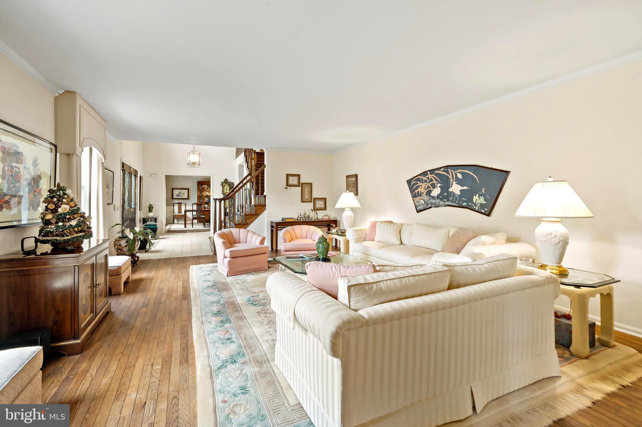 HICKORY TREE ESTS - Residential