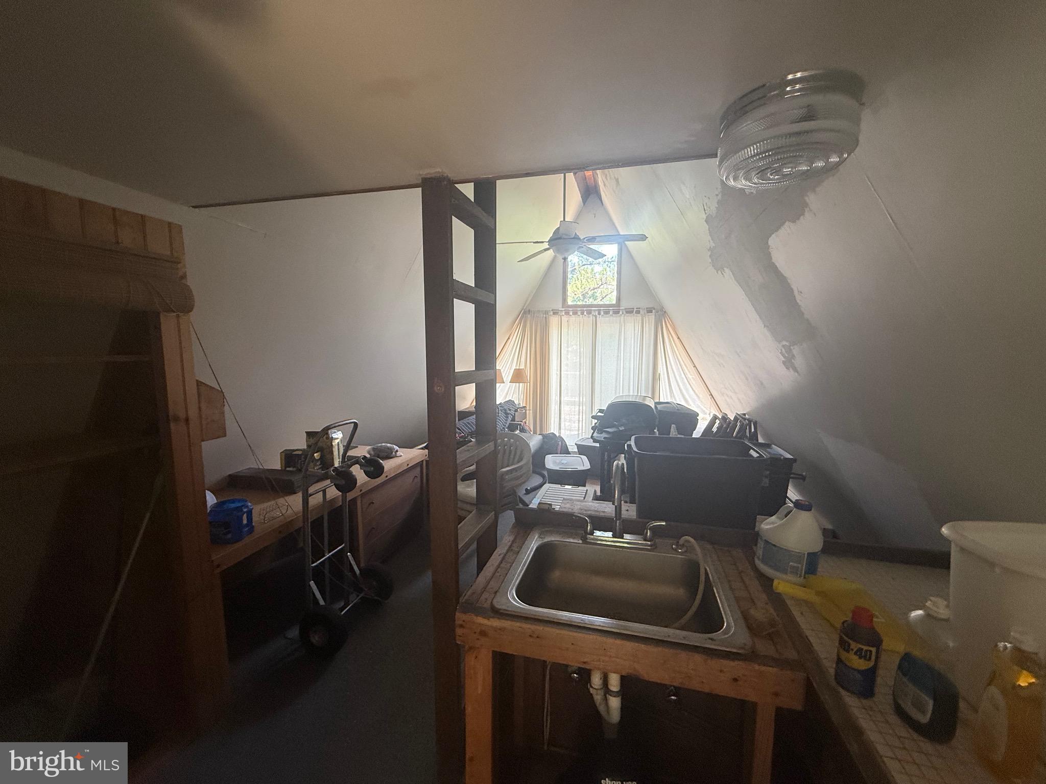 SPRUCE PINE HOLLOW - Residential