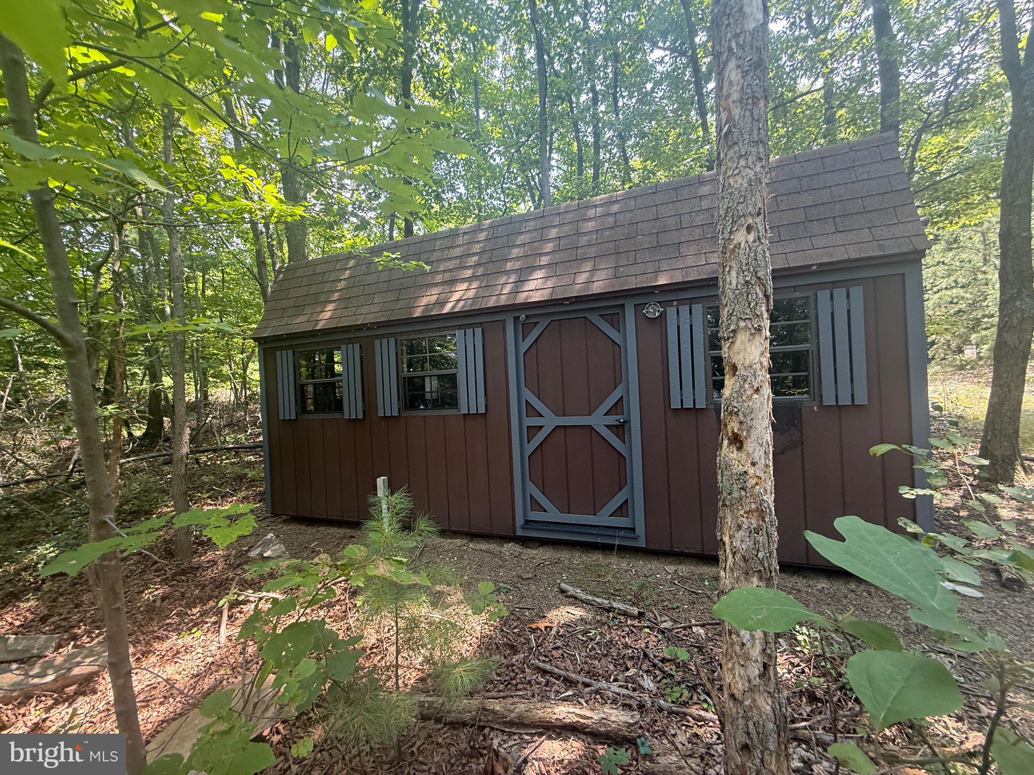 SPRUCE PINE HOLLOW - Residential