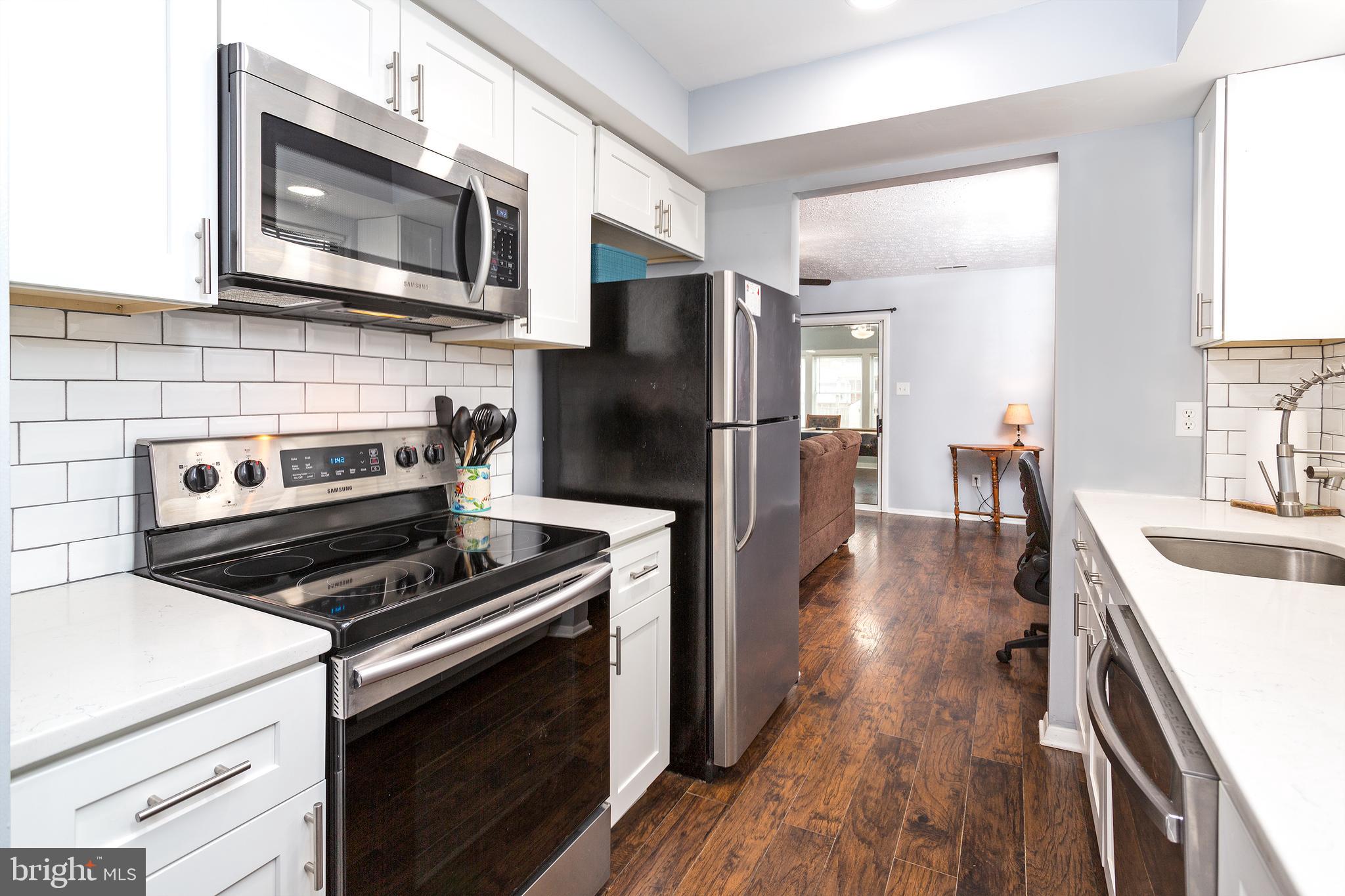 AQUAHART MANOR GARDENS - Residential