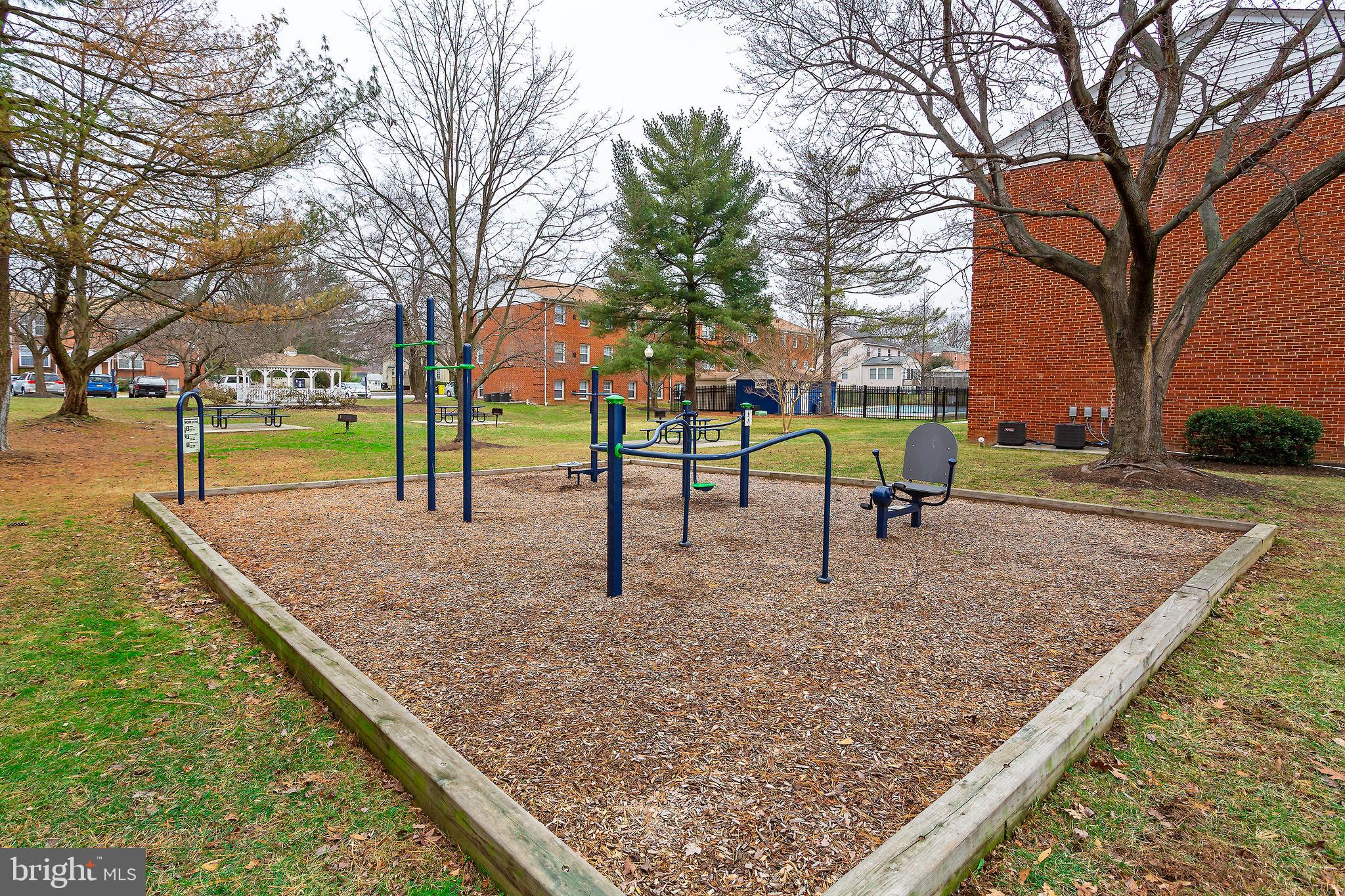 AQUAHART MANOR GARDENS - Residential