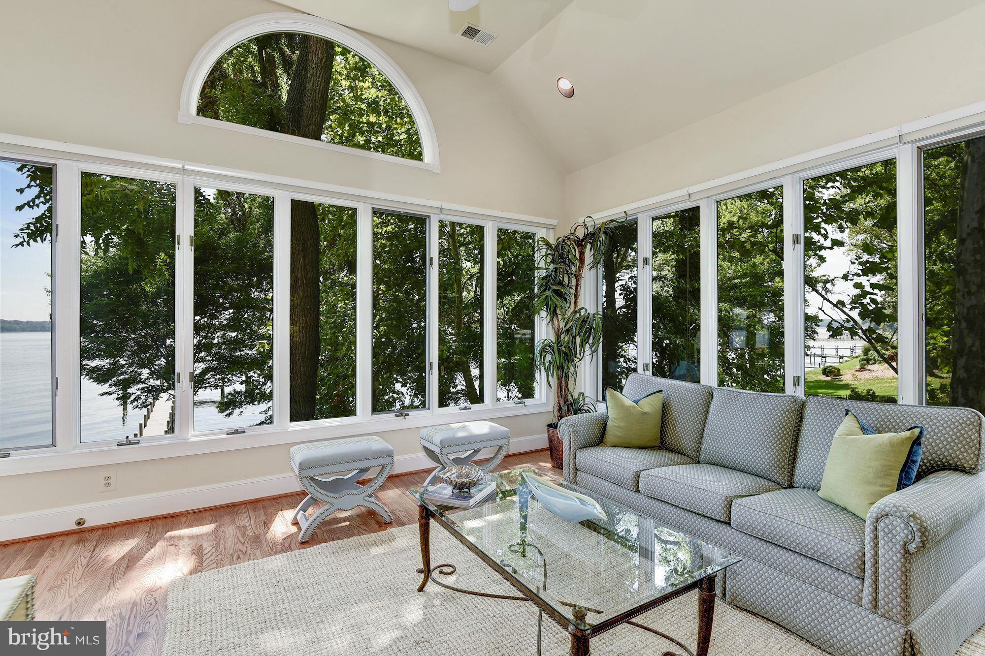 HALLOWING POINT RIVER ESTATES - Residential