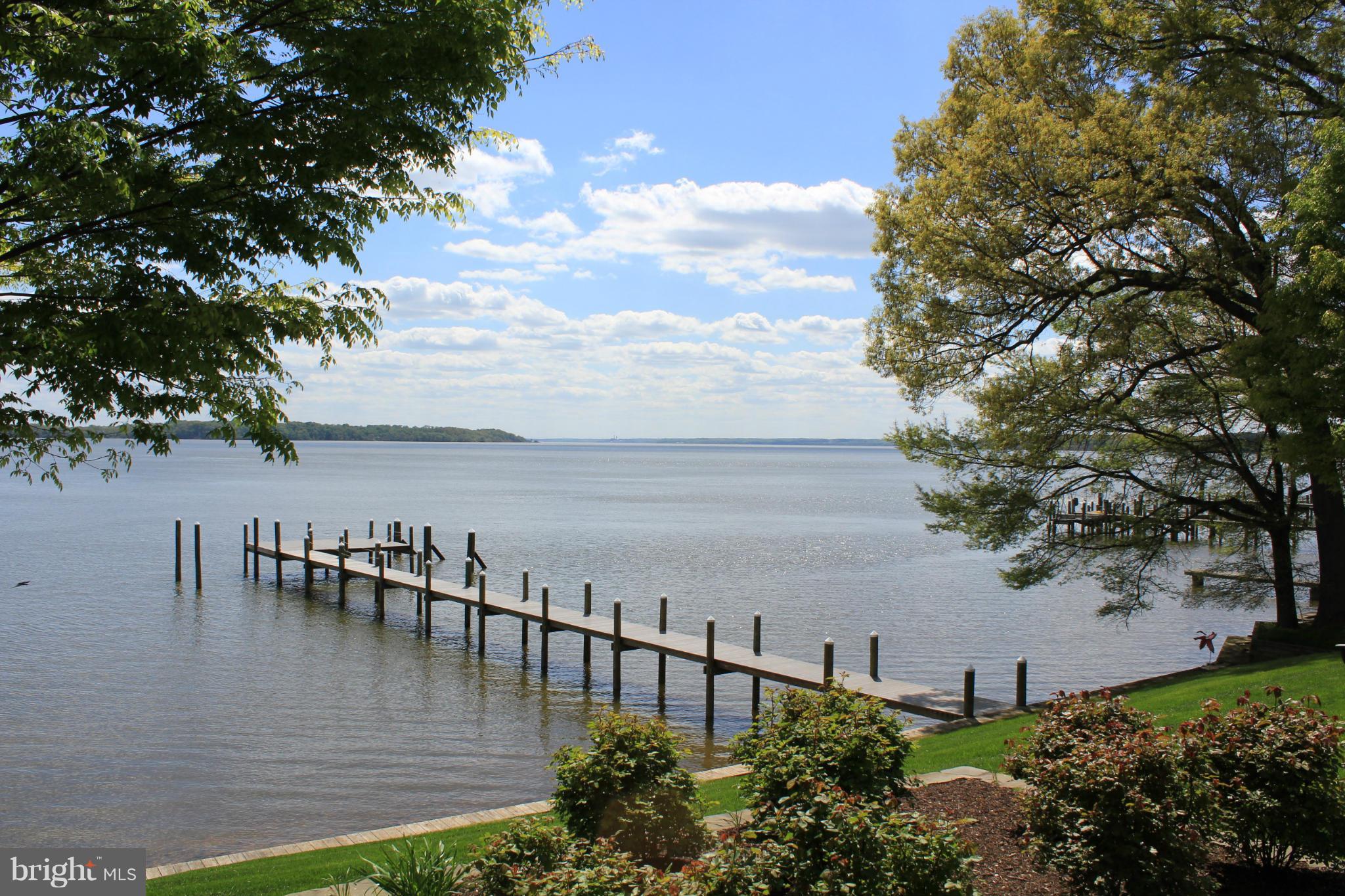 HALLOWING POINT RIVER ESTATES - Residential