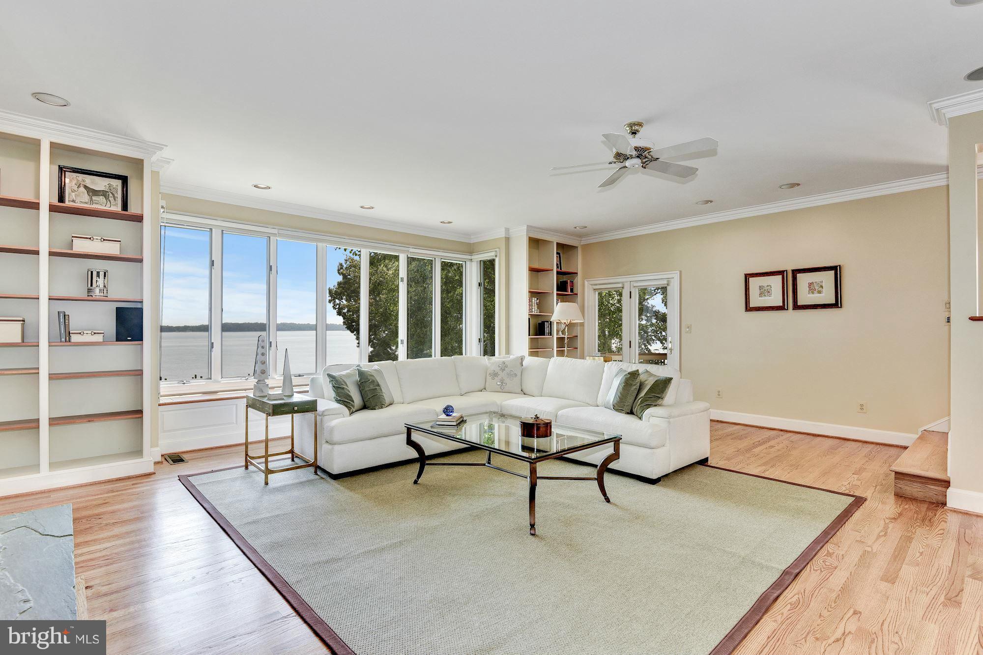 HALLOWING POINT RIVER ESTATES - Residential