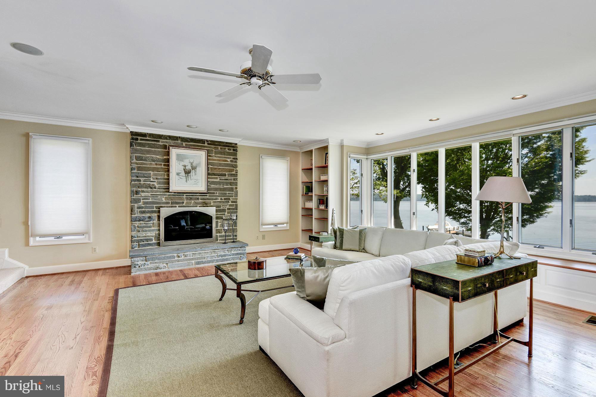 HALLOWING POINT RIVER ESTATES - Residential