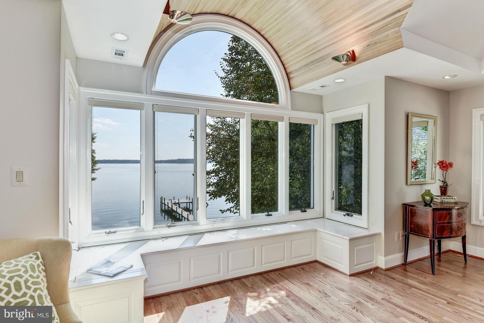 HALLOWING POINT RIVER ESTATES - Residential