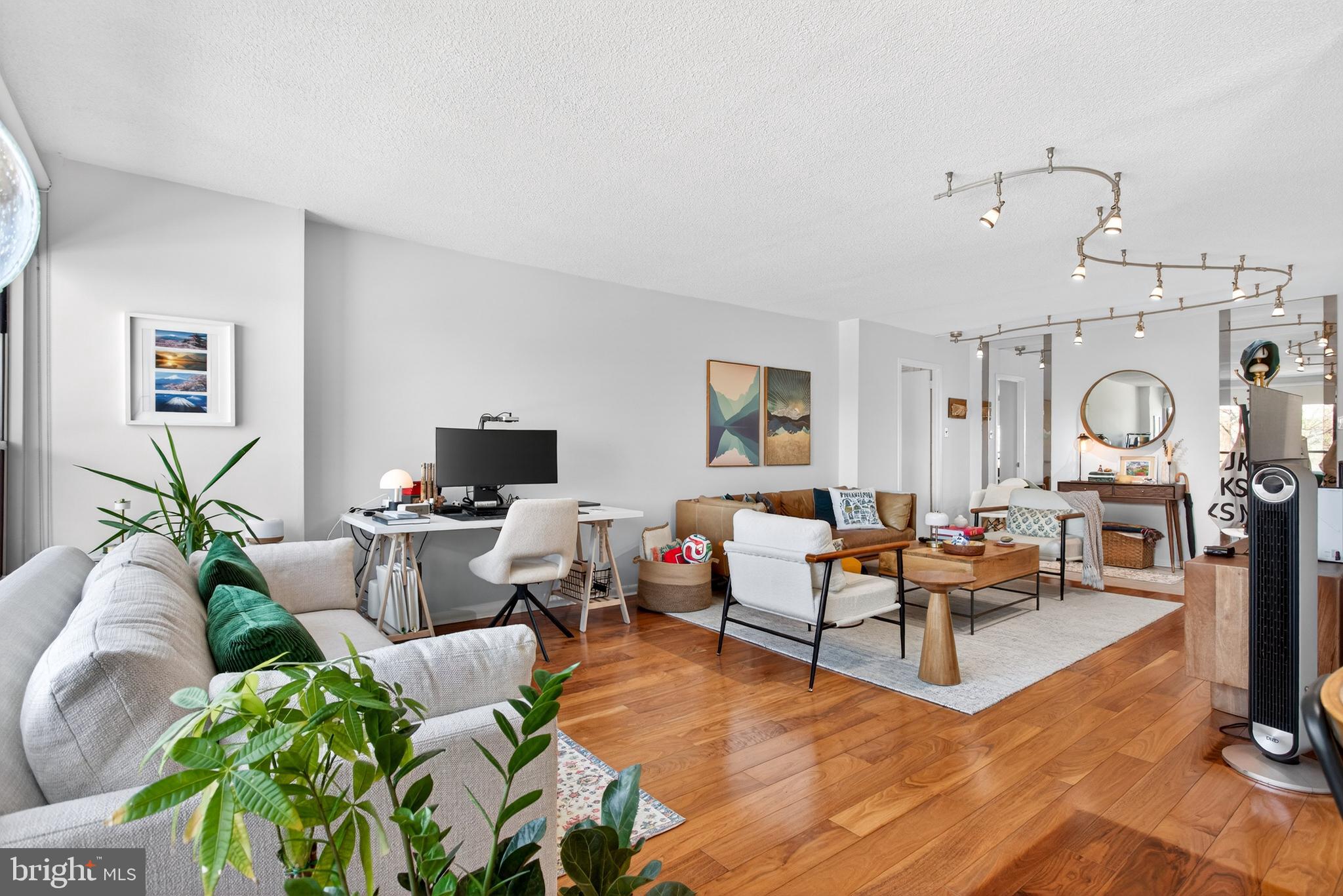 GREEN HILL - Residential