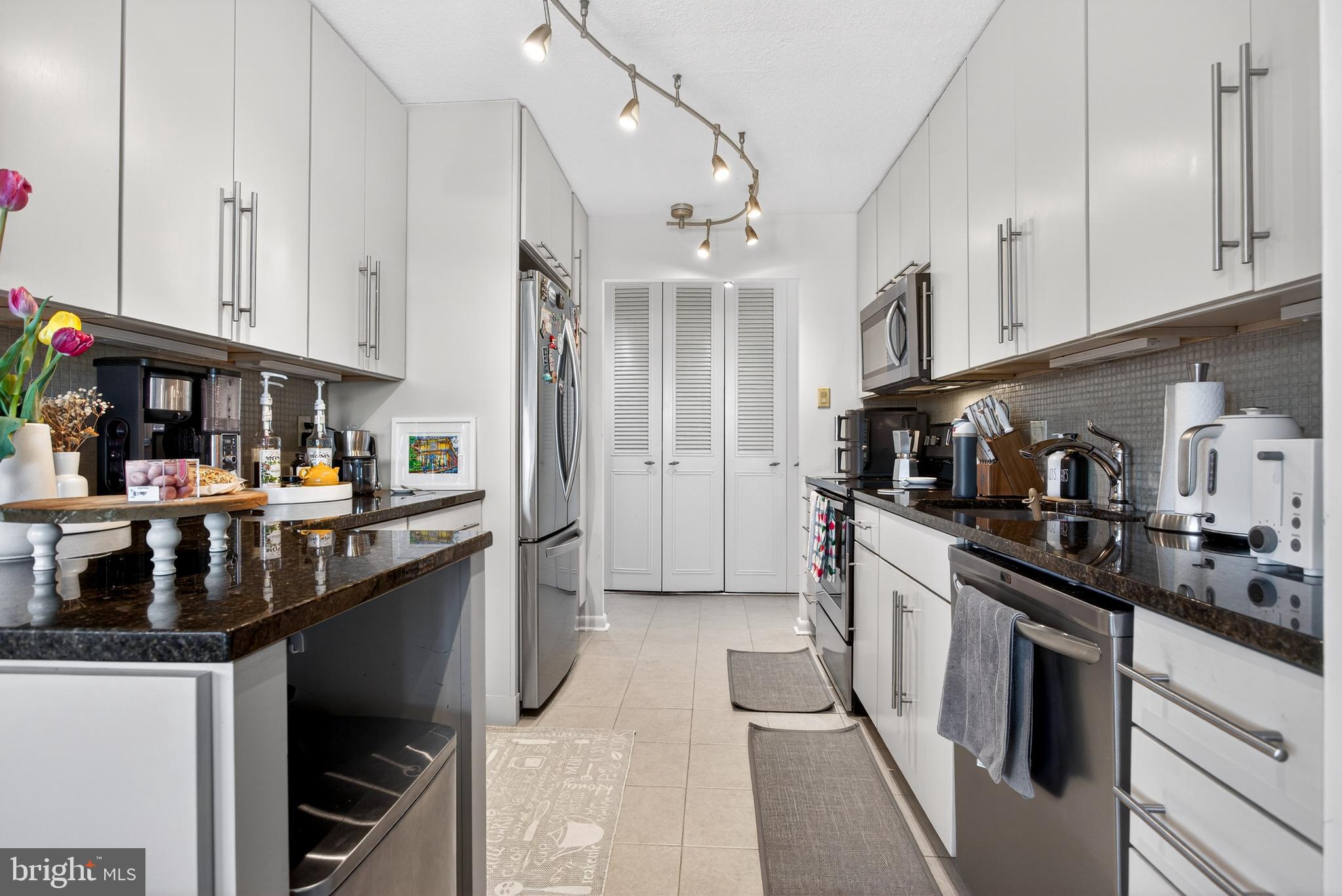 GREEN HILL - Residential