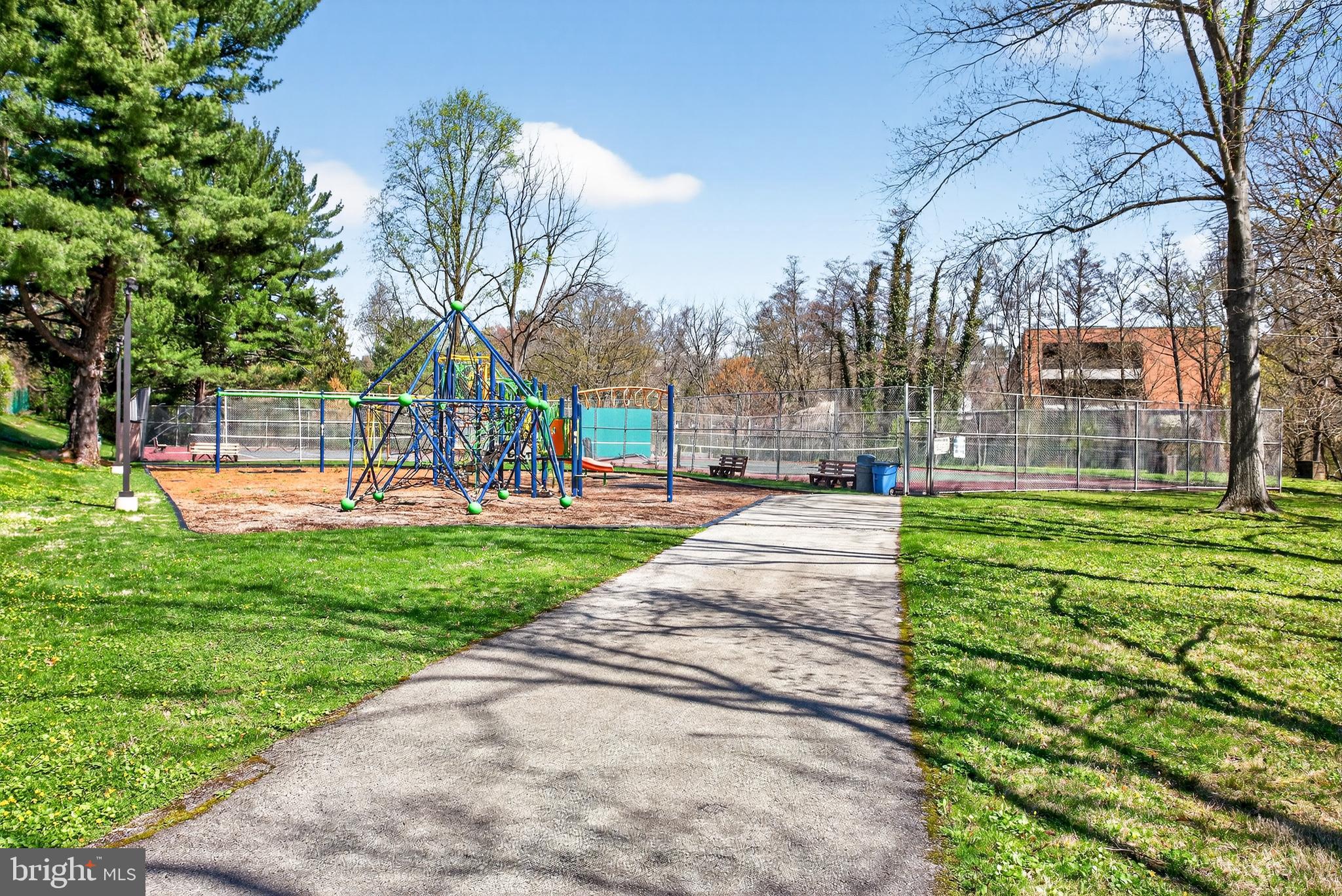 GREEN HILL - Residential