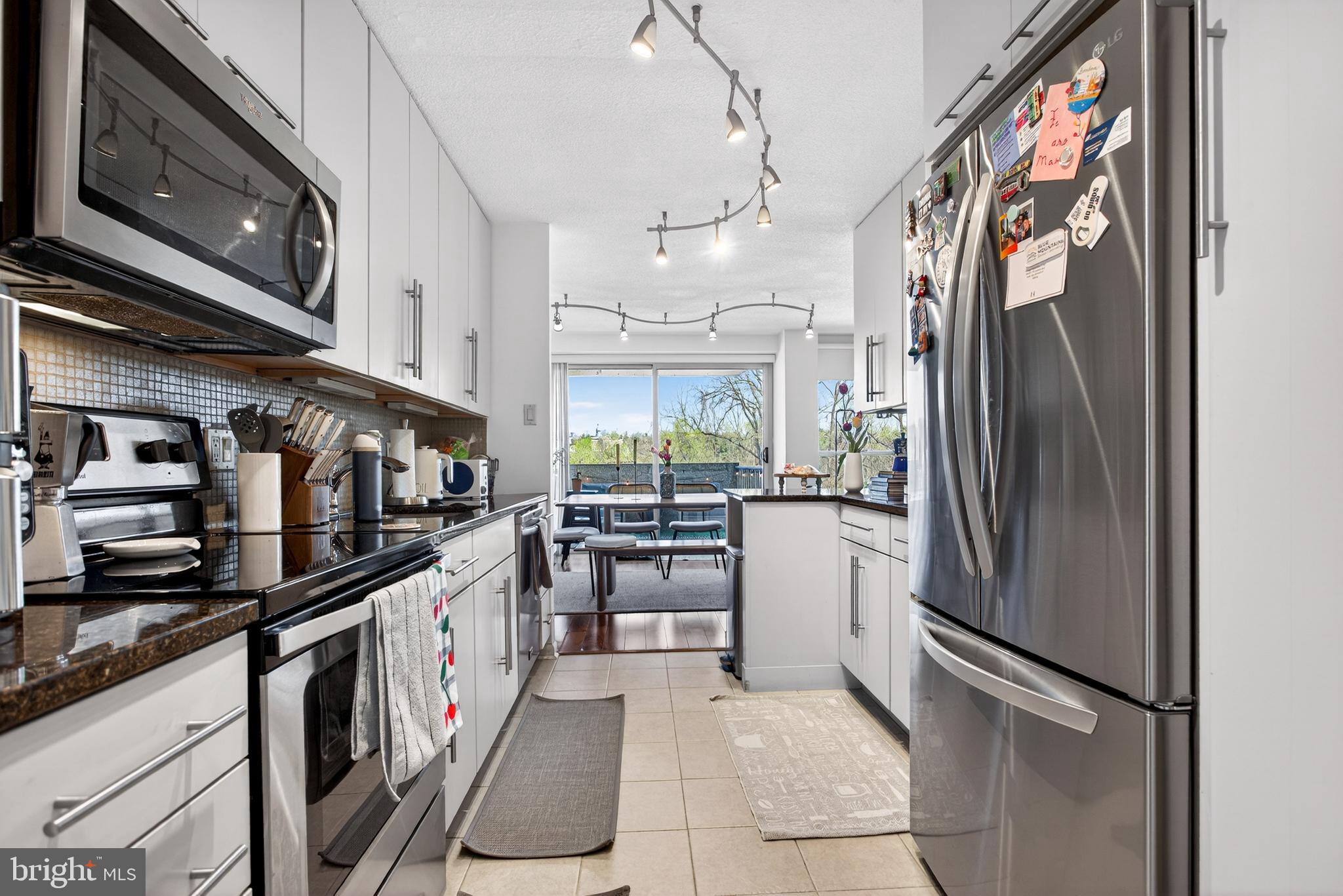 GREEN HILL - Residential